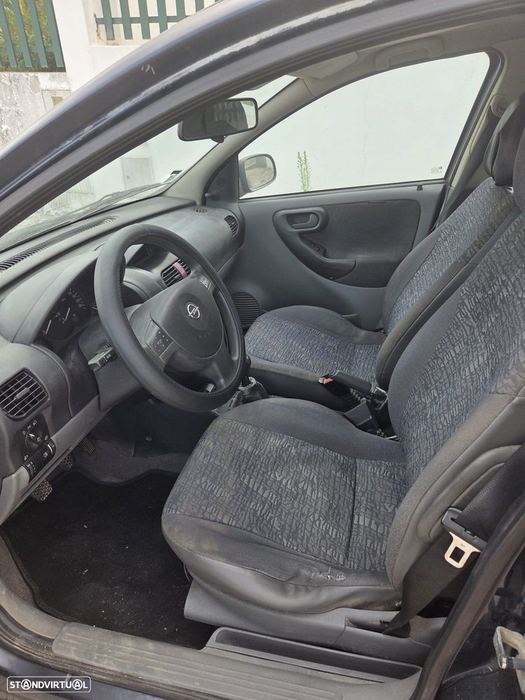 Opel Corsa 1.2 16V City - 2