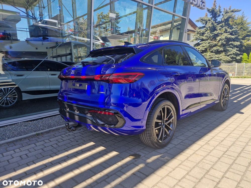 Audi Q5 Sportback - 4