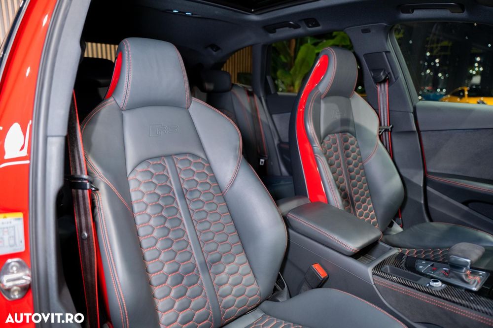 Audi RS4 Avant quattro Tiptronic - 29