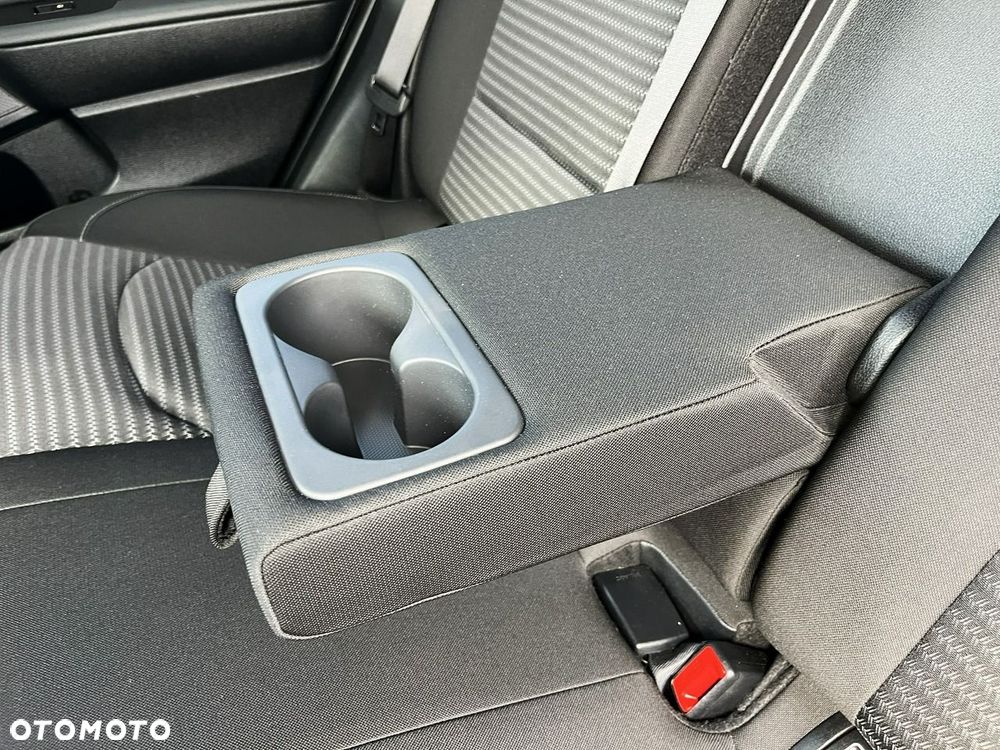 Kia Ceed 1.6 GDI PHEV L DCT - 32