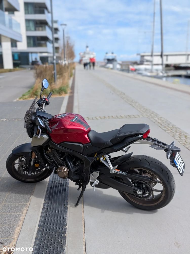 Honda CB - 11