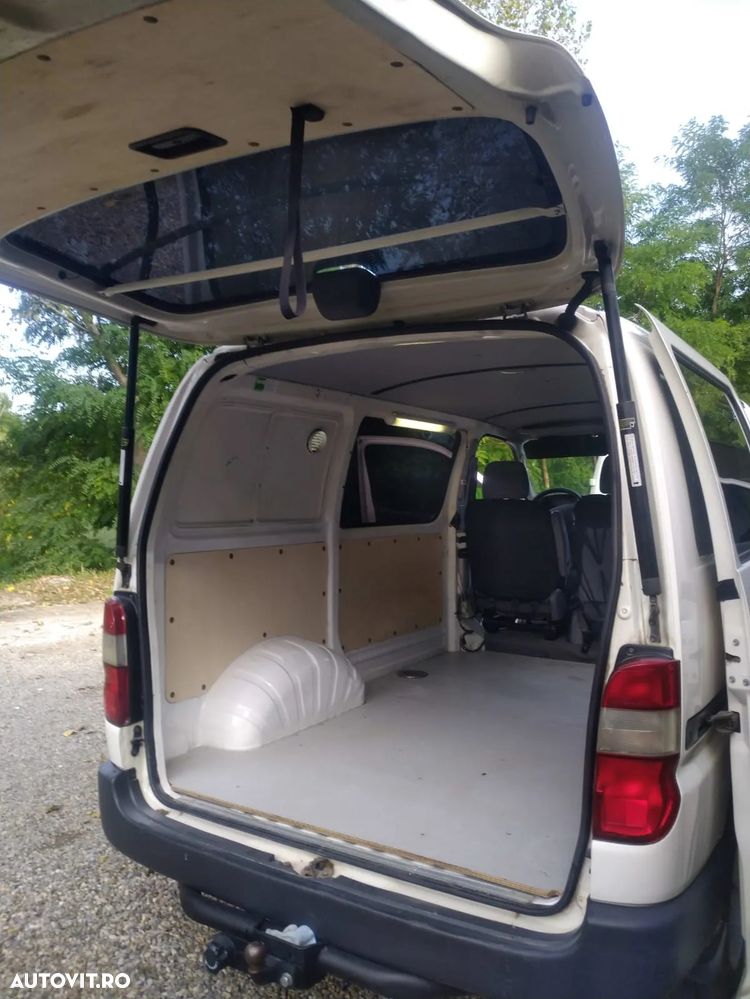 Toyota Hiace D-4D - 8