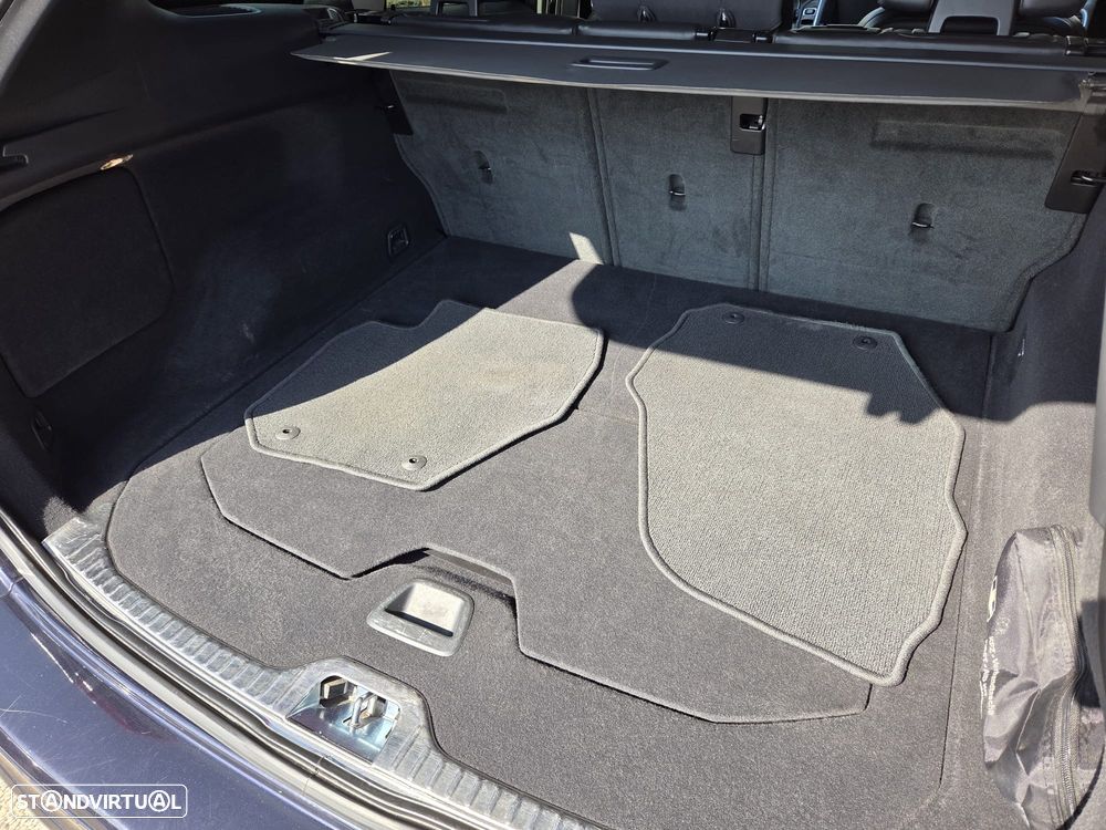 Volvo XC 60 2.0 D4 Momentum Plus Geartronic - 7
