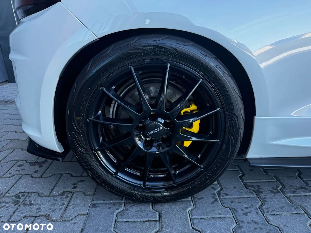 Volkswagen Scirocco 2.0 TSI R - 9