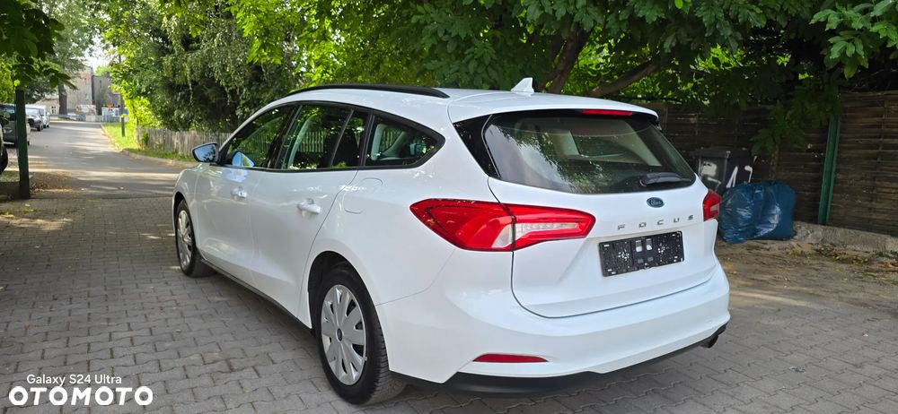 Ford Focus 1.0 EcoBoost Trend - 6