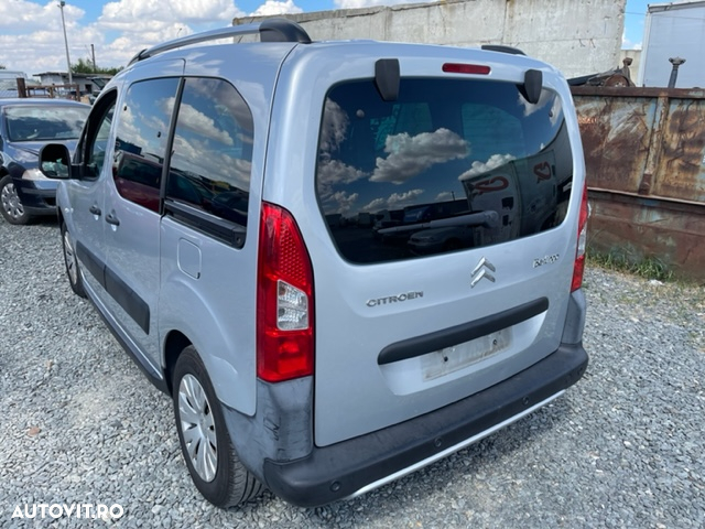 Dezmembrez Citroen Berlingo 1.6 HDI - 2