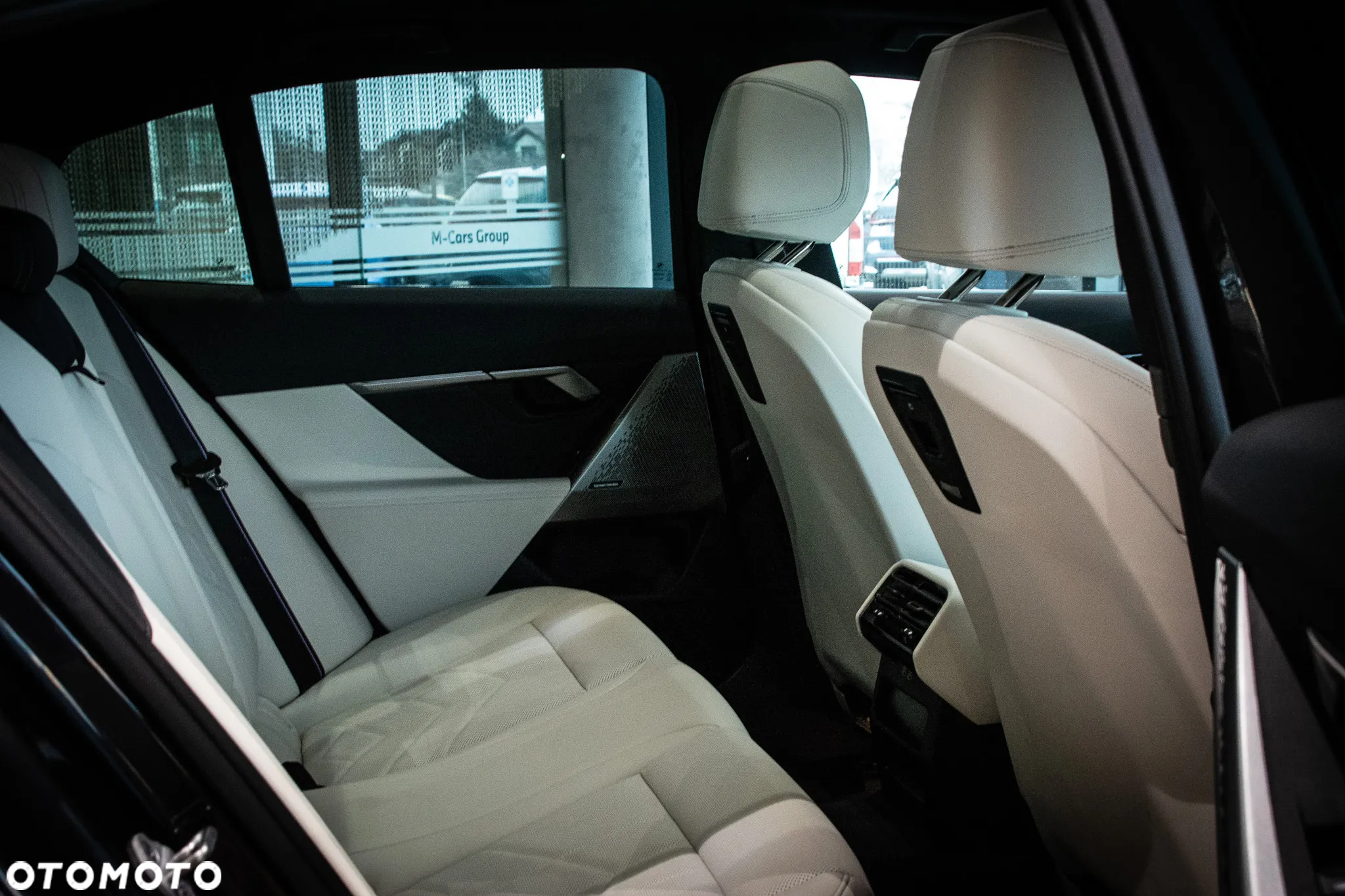 BMW i5 83.9kWh M60 xDrive - 23