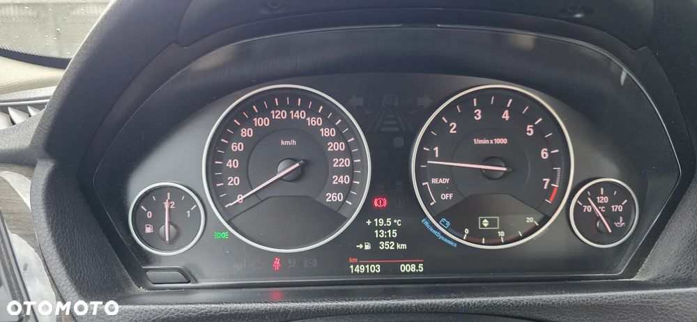 BMW Seria 3 320i Luxury Line - 15