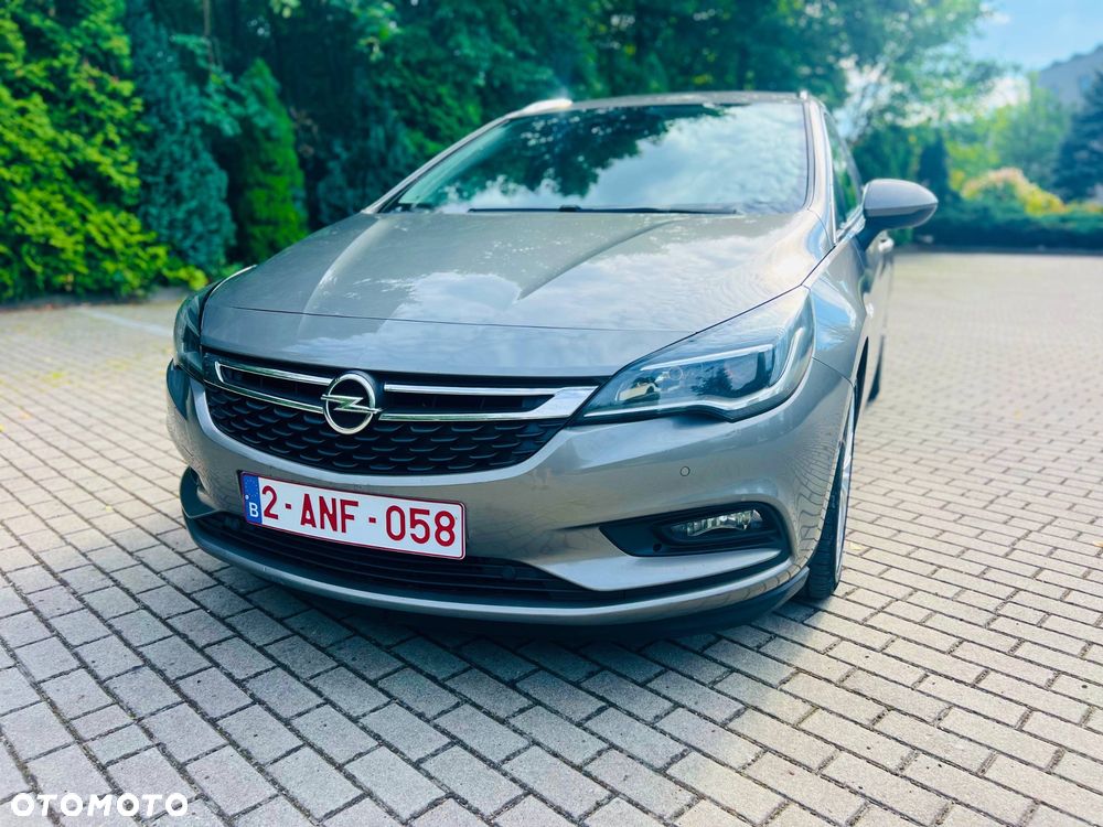 Opel Astra 1.6 CDTI Sport - 2