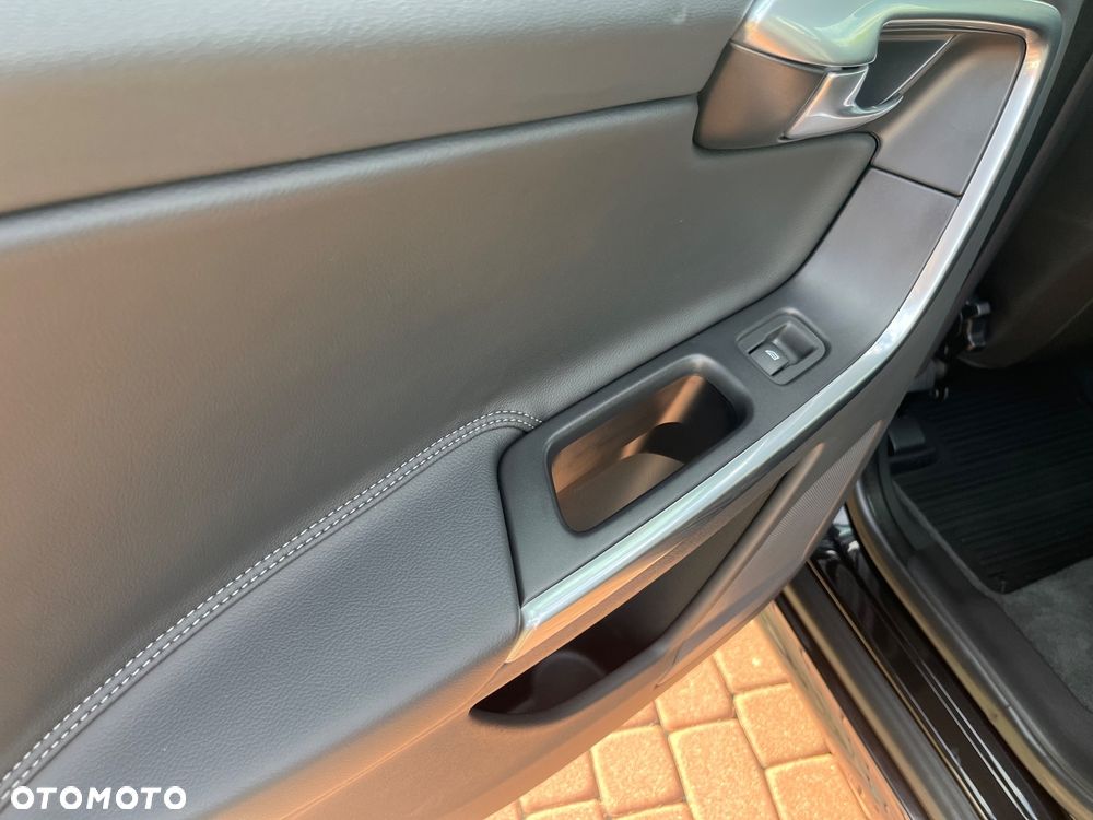 Volvo XC 60 - 37