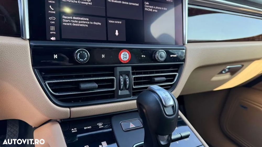 Porsche Macan T PDK - 31