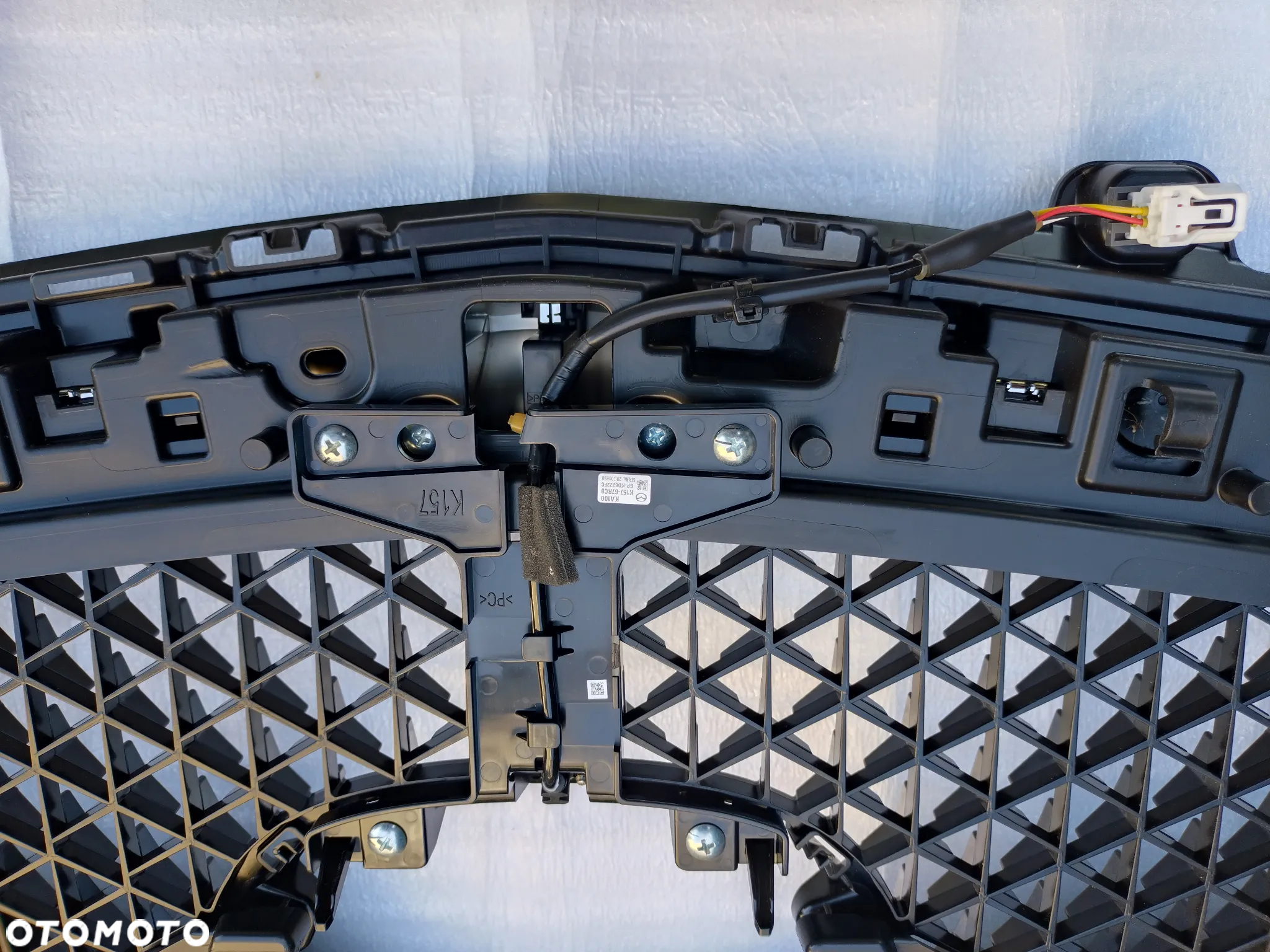 MAZDA CX5 II 17- GRILL ATRAPA KAMERA ORYGINAŁ NOWA - 8