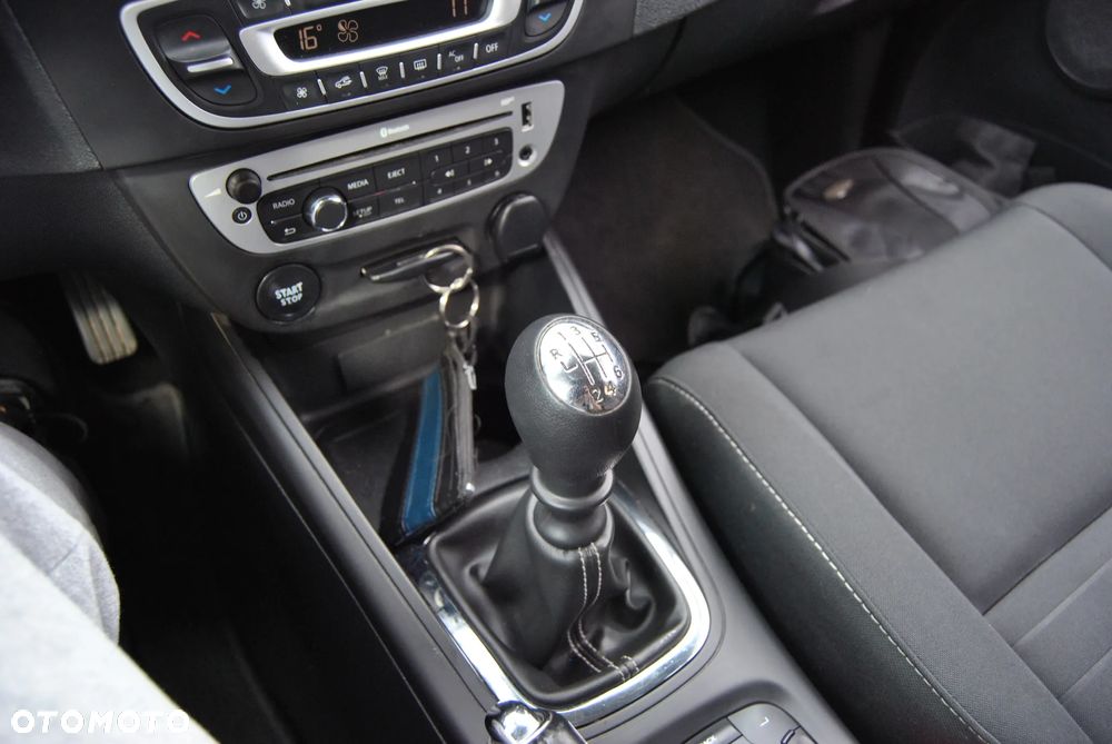 Renault Megane 1.6 16V Limited - 31