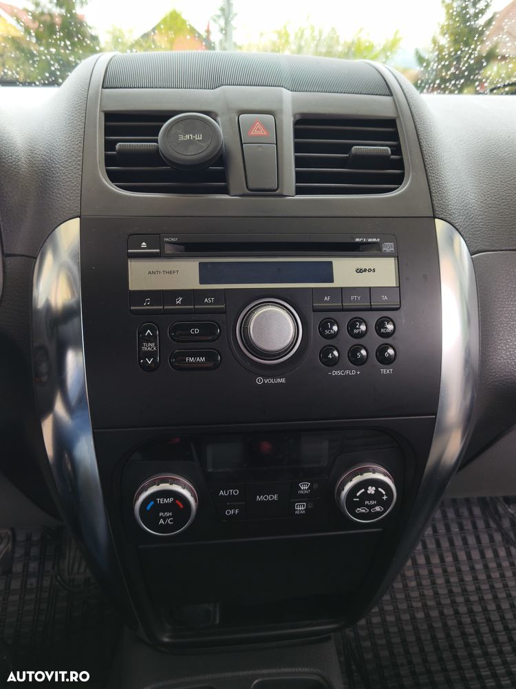 Suzuki SX4 - 8