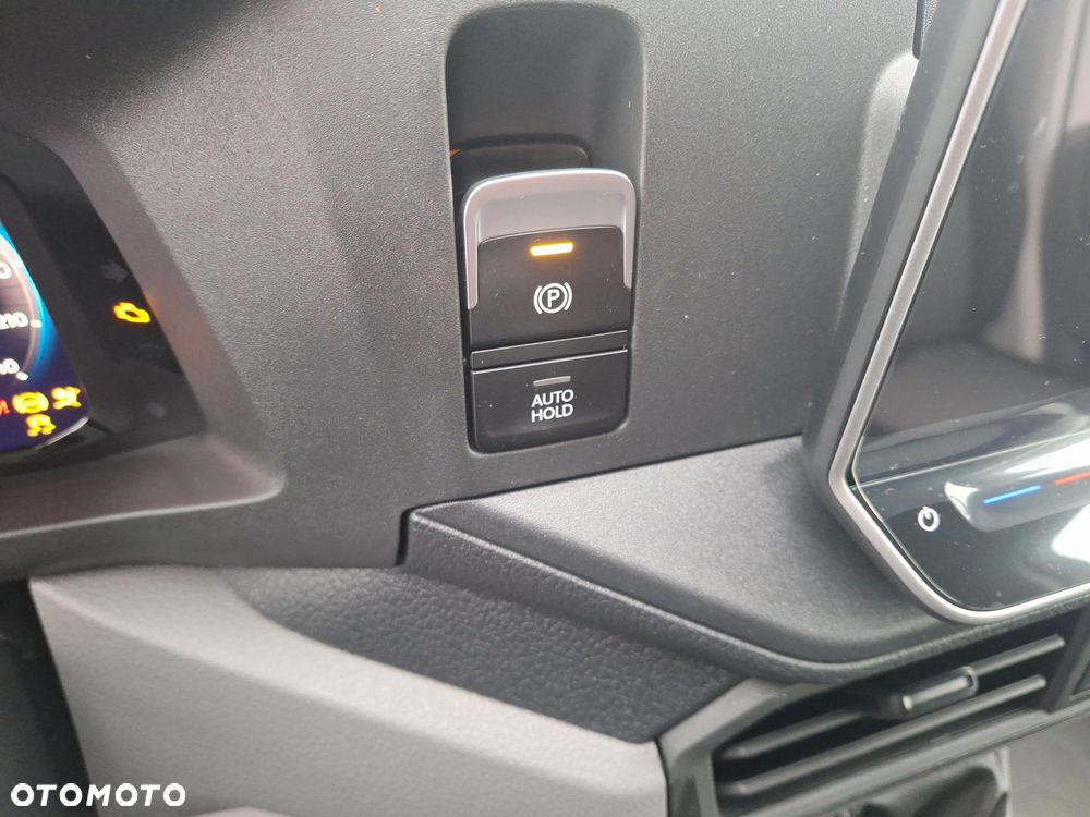 Volkswagen Crafter 35 furgon wysoki dach, 2,0 TDI 177KM, przedni, 6-bieg manualna 3640 mm, Euro 6 - 27