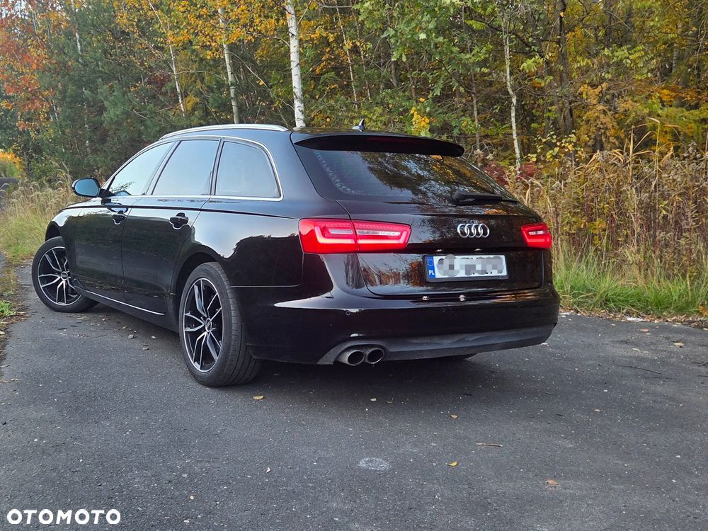 Audi A6 Avant 2012 photo 2