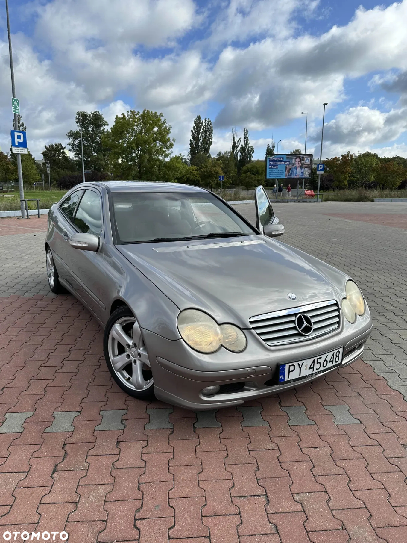 Mercedes-Benz Klasa C 180 Kompressor Sportcoupe - 3