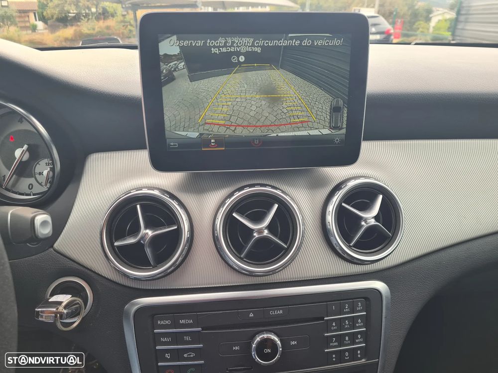 Mercedes-Benz GLA 200 CDi Urban Aut. - 21
