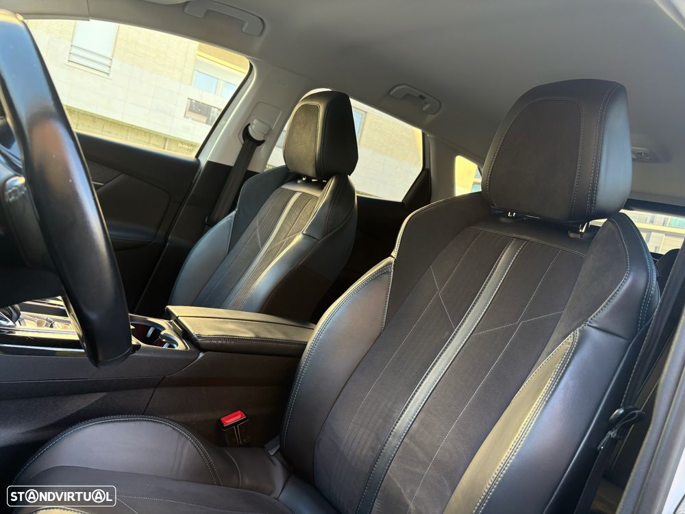 Peugeot 3008 1.6 BlueHDi Allure EAT6 J18 - 11
