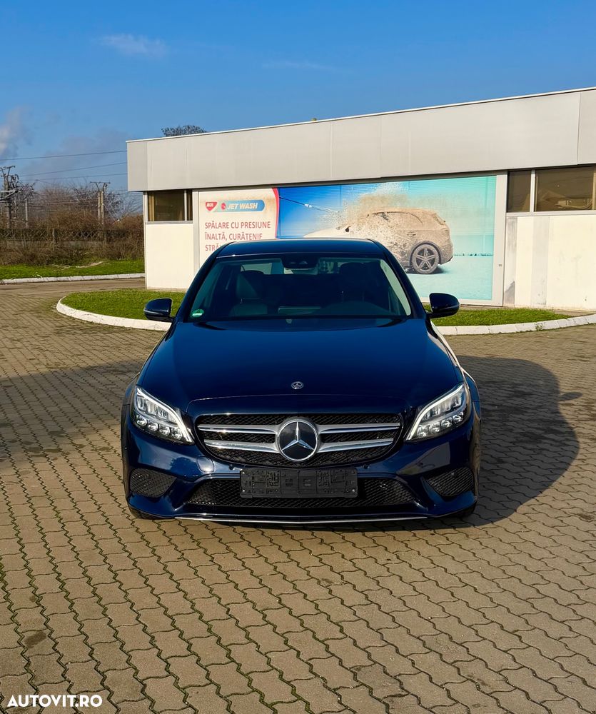 Mercedes-Benz C - 4