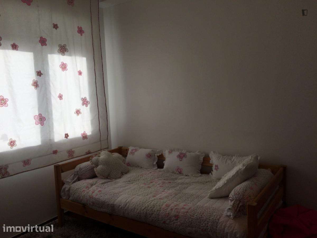 Quarto - localizado em Oeiras Lisbon - Grande imagem: 5/52