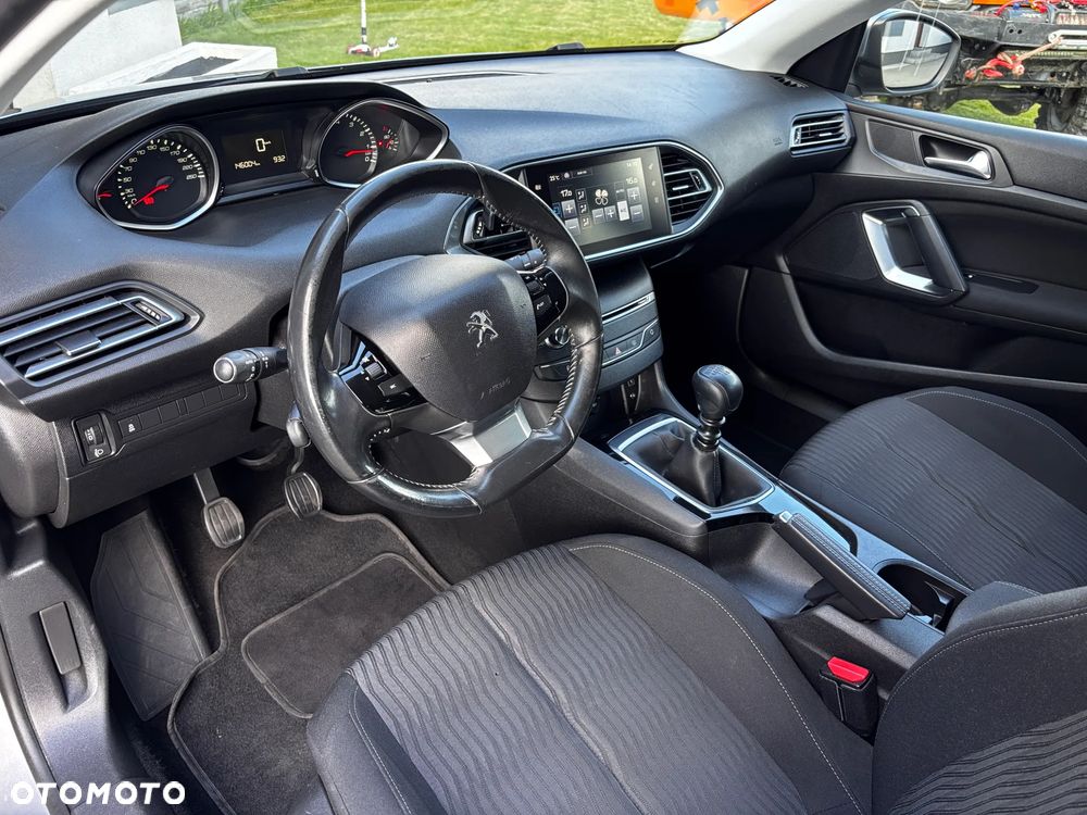 Peugeot 308 1.6 THP Access - 12
