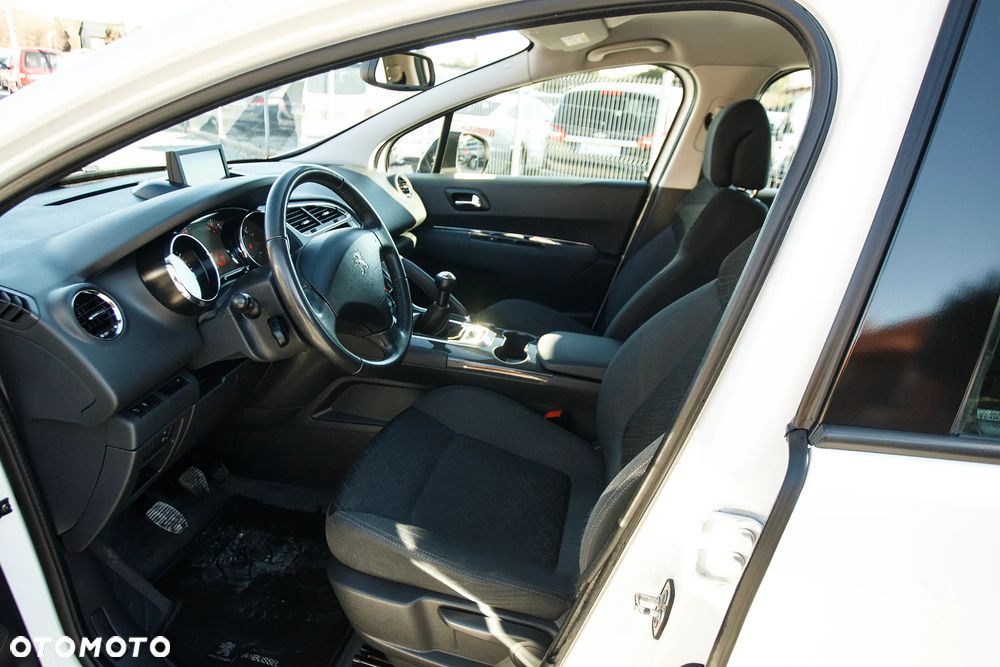 Peugeot 3008 1.6 Premium - 6