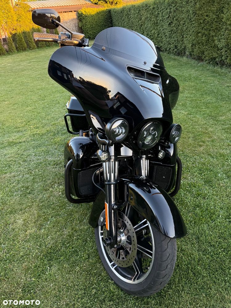 Harley-Davidson FLHTCU Ultra - 3