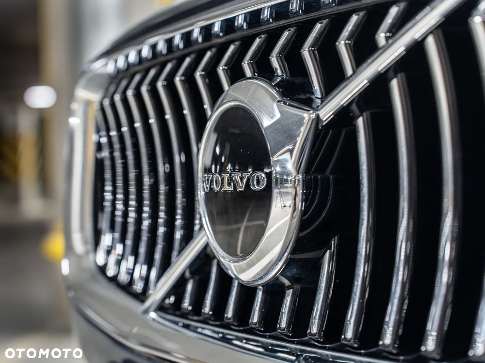 Volvo XC 90 B5 D AWD Momentum - 12