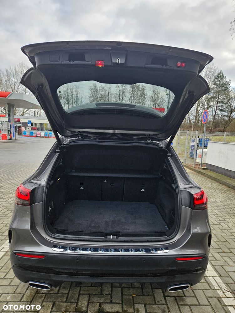 Mercedes-Benz GLA 250 4-Matic AMG Line - 10