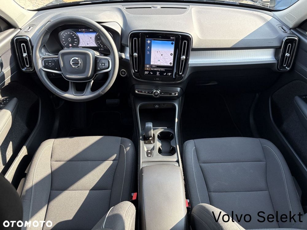 Volvo XC 40 - 18