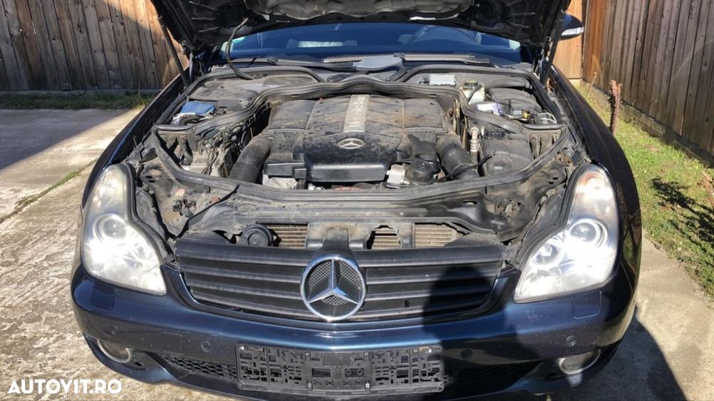 Piese mercedes CLS w219 500 motor  V8 Benzina 306 cp  2005 far bixenon adaptiv faruri aripa fata oglinda usa luneta geam kit airbag airbaguri volan interior pompa Frână abs  SBC radiator trager tragar calandru dezmembrari dezmembrez perne amortizor compresor aer airmatic w211 - 4