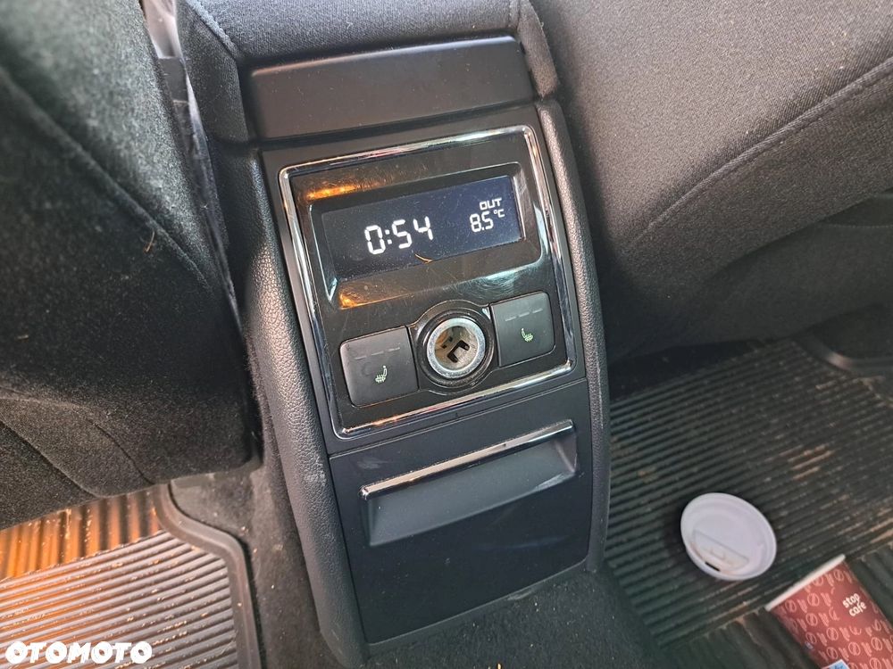 Skoda Superb 2.0 TDI Platinum Outdoor - 19