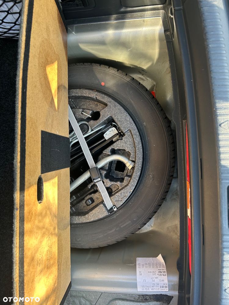 Skoda RAPID 1.6 TDI DPF Edition DSG - 12