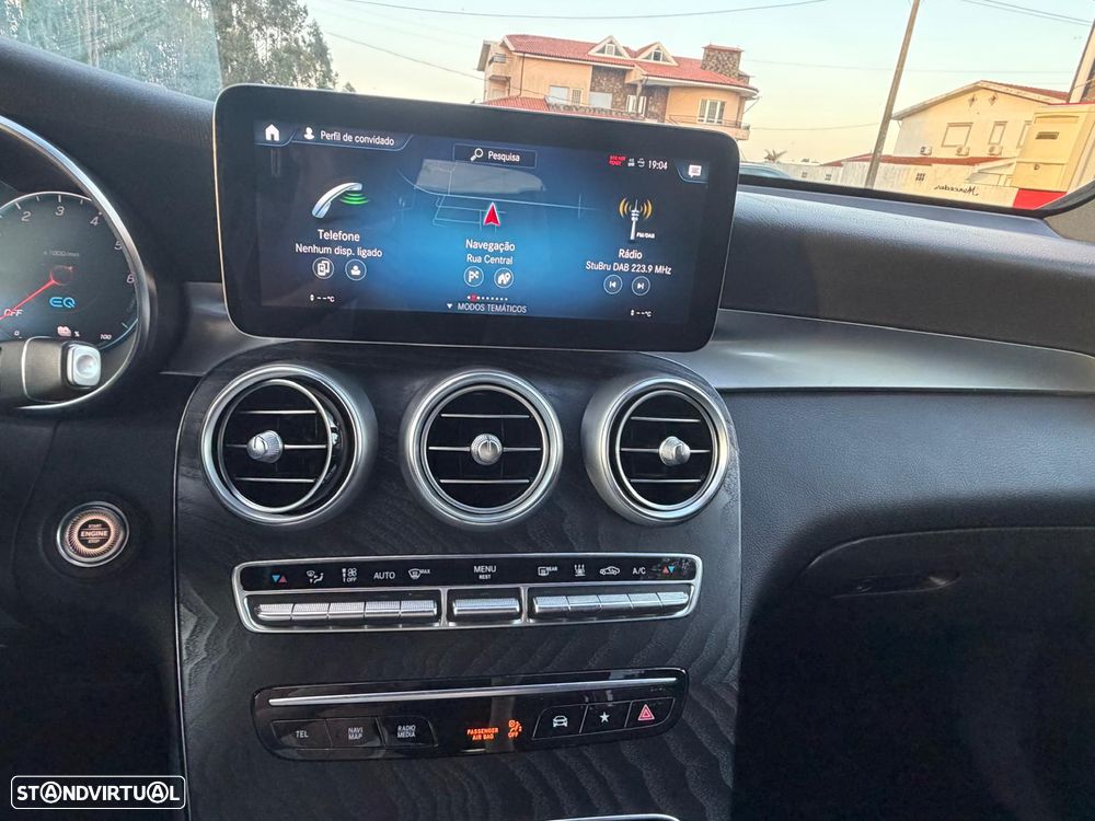 Mercedes-Benz GLC 300 de 4Matic 9G-TRONIC AMG Line - 49