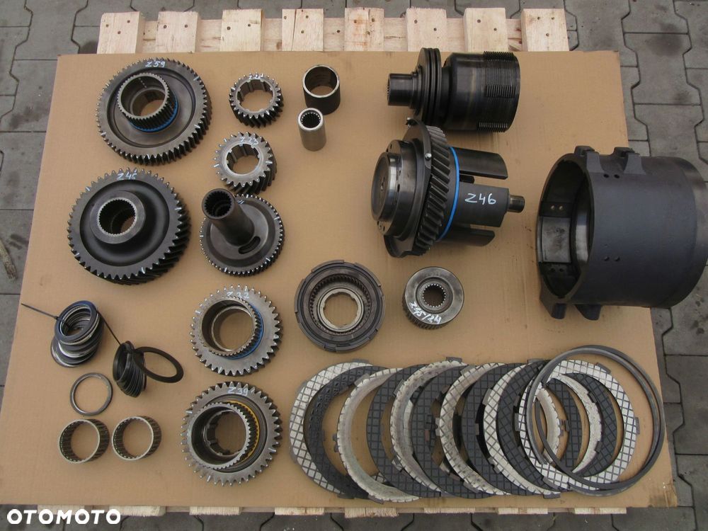 Tylny most kosz wałek tryb zębatka tarczki tuleja Case Magnum MX240 - 4