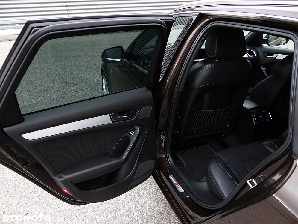 Audi A4 Avant 2.0 TDI DPF S line Sportpaket - 36