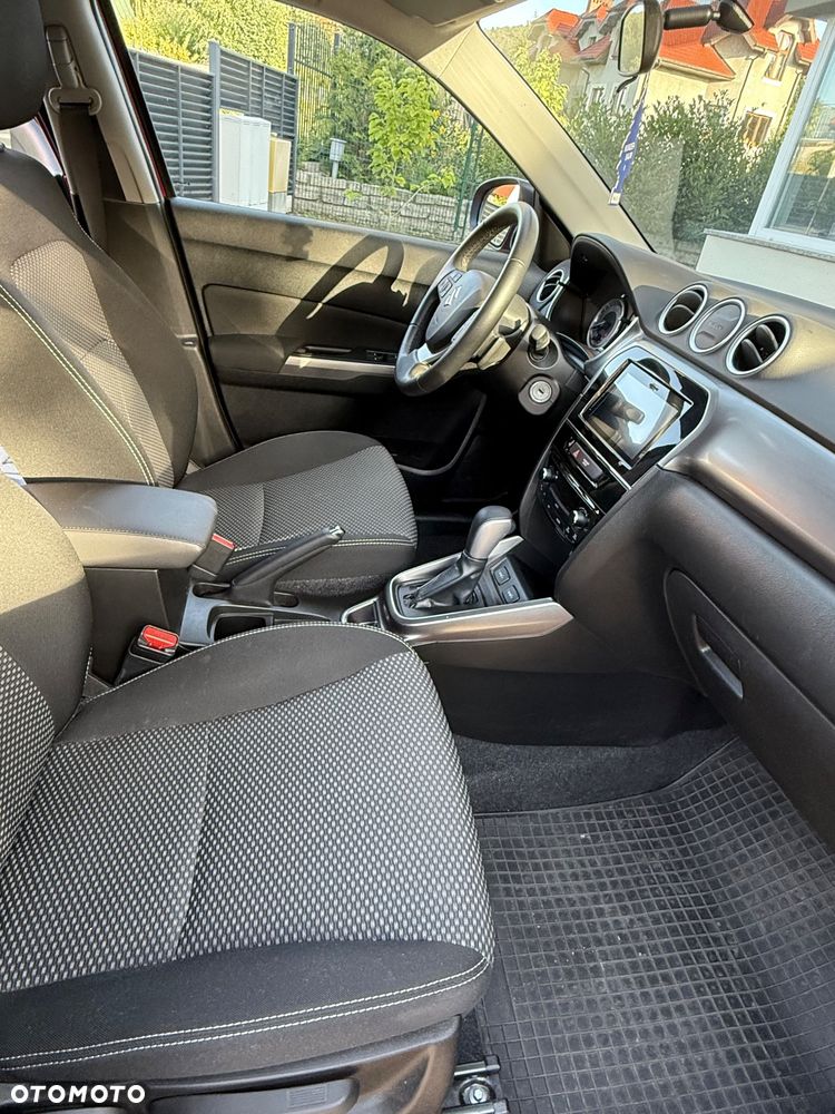 Suzuki Vitara 1.0 Boosterjet Premium 2WD - 13