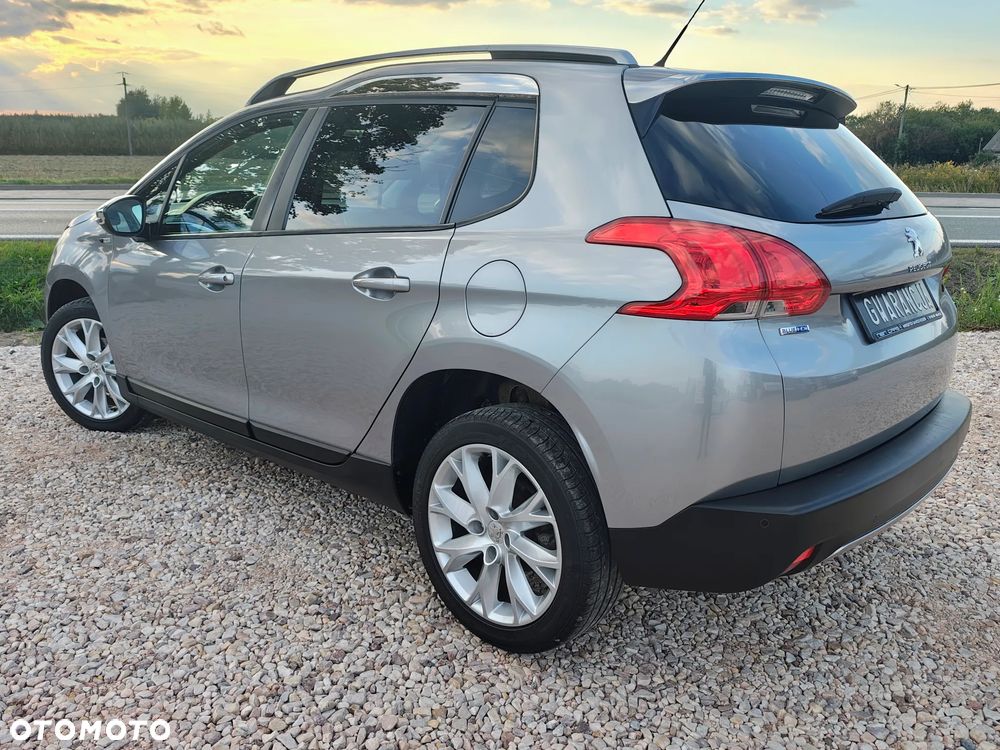 Peugeot 2008 1.6 BlueHDi Style - 12