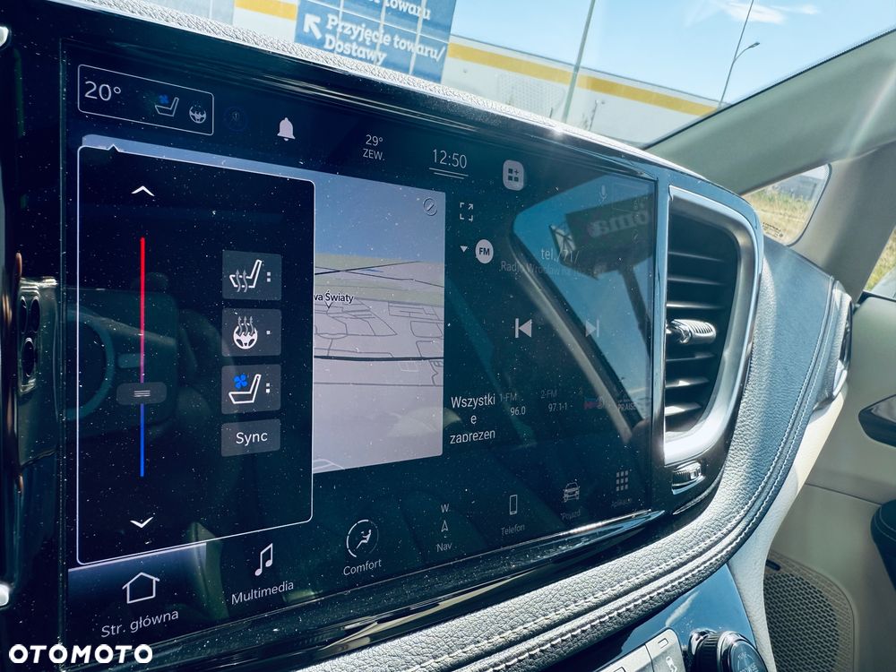 Chrysler Pacifica - 27