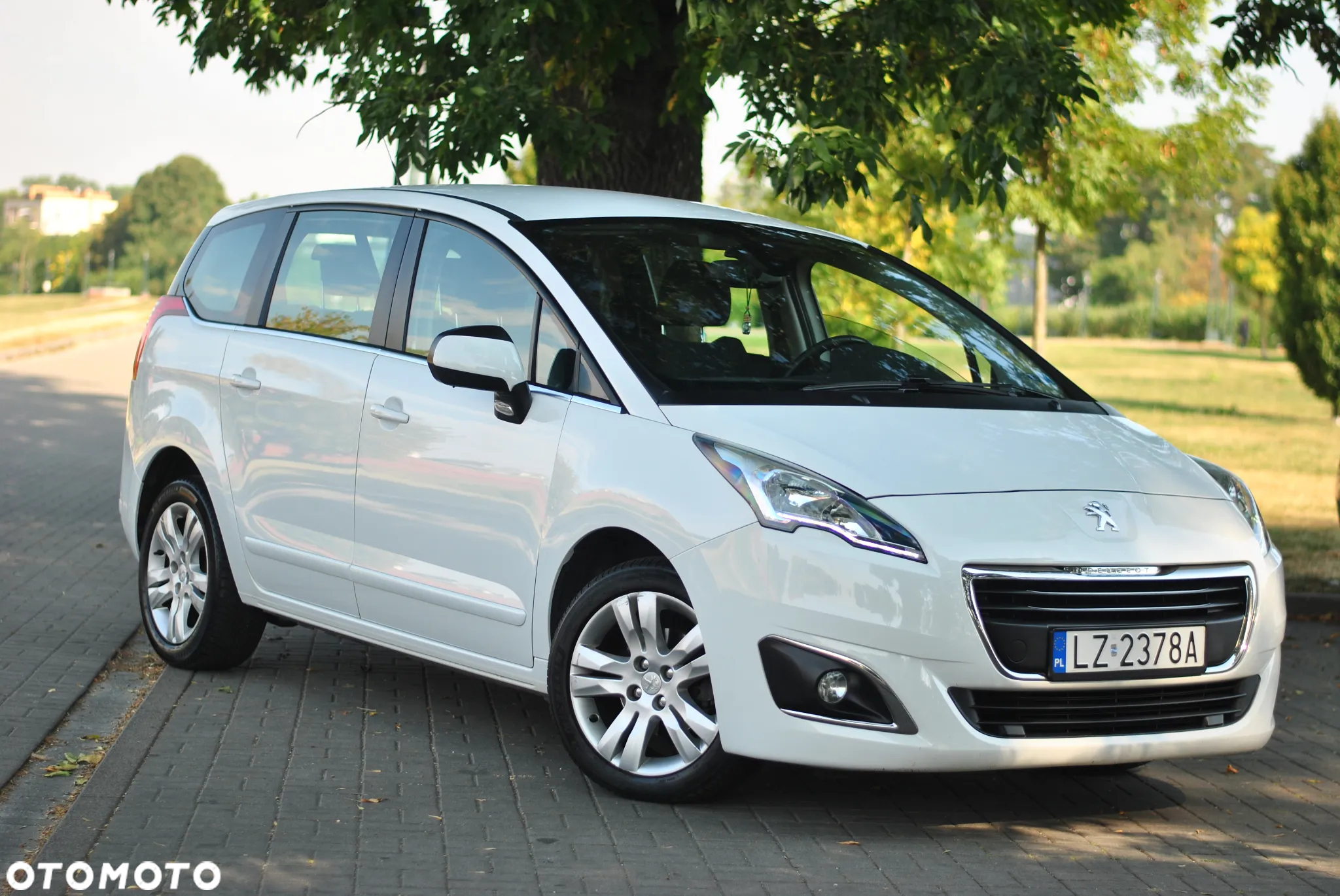 Peugeot 5008 1.6 HDi Active 7os - 12