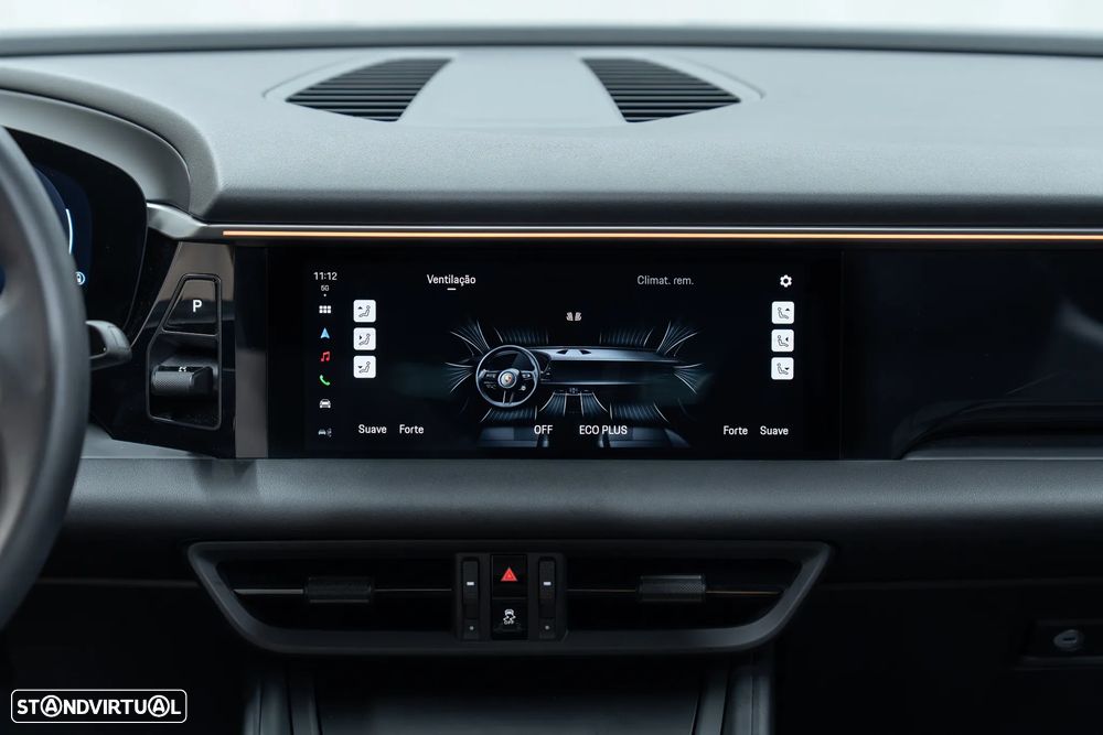 Porsche Macan Electric - 50
