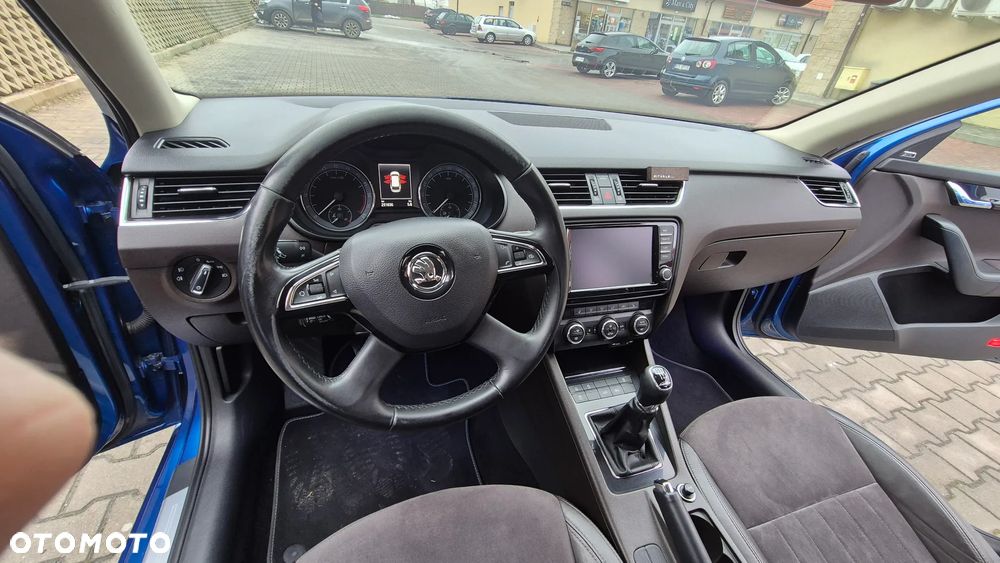 Skoda Octavia 2.0 TDI 4x4 L&K - 17