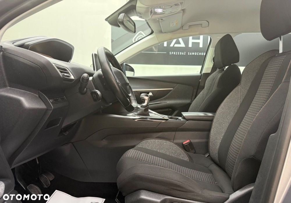 Peugeot 3008 2.0 BlueHDi Active - 24