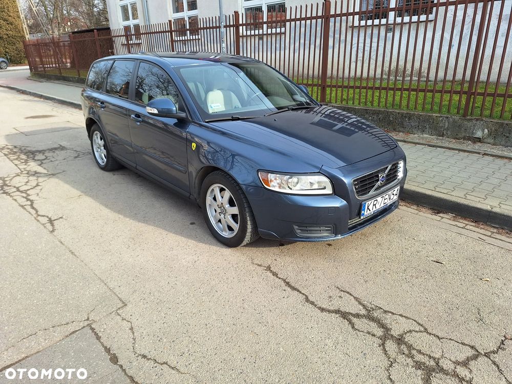 Volvo V50