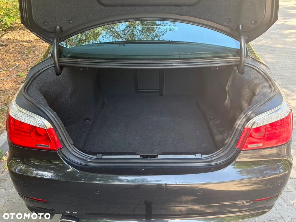 BMW Seria 5 520d Edition Exclusive - 33