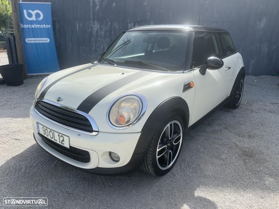 MINI 3 Portas One D - 1