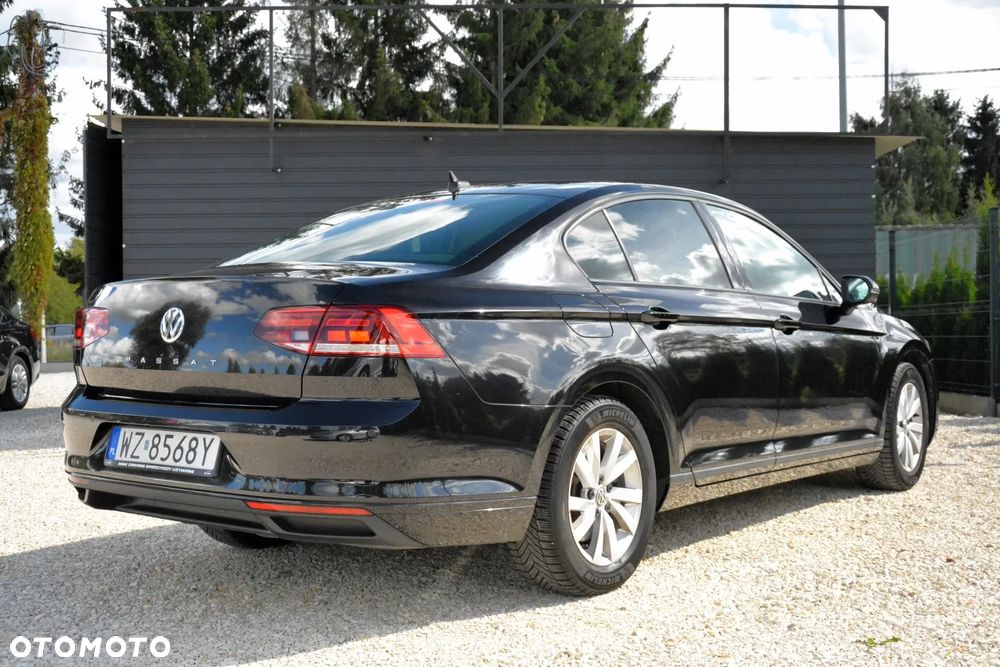Volkswagen Passat 2.0 TDI EVO Essence DSG - 7
