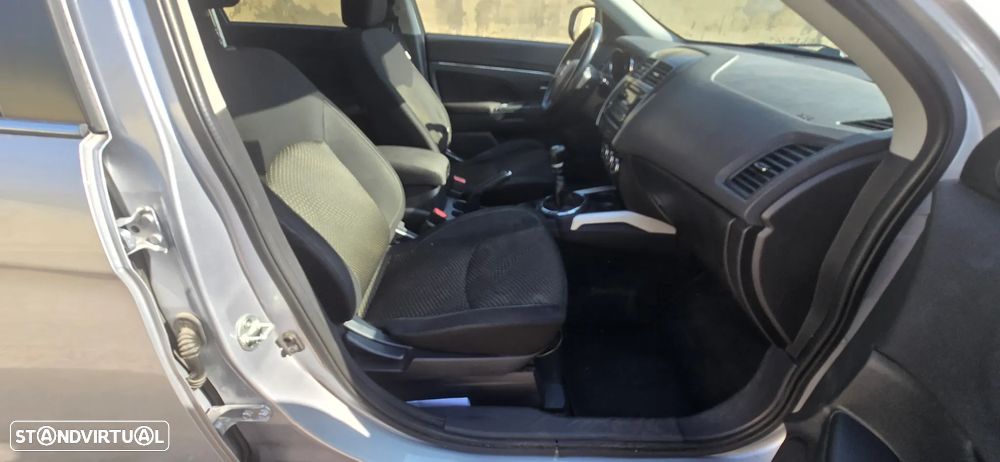 Mitsubishi ASX 1.8 DI-D Invite - 14