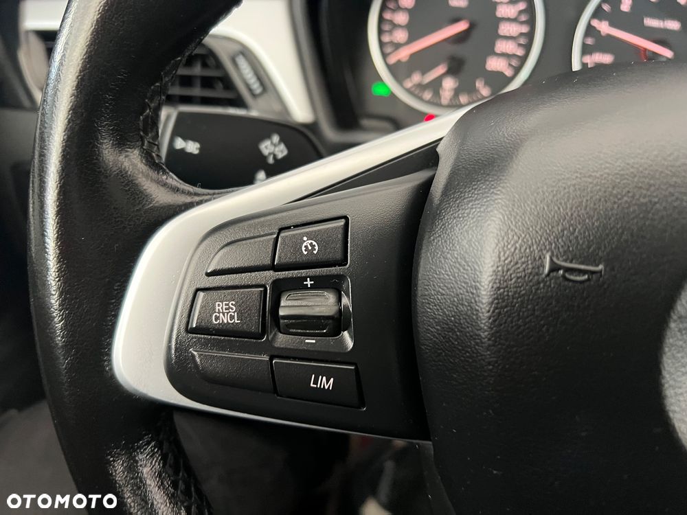 BMW X1 sDrive18i Business Edition - 31